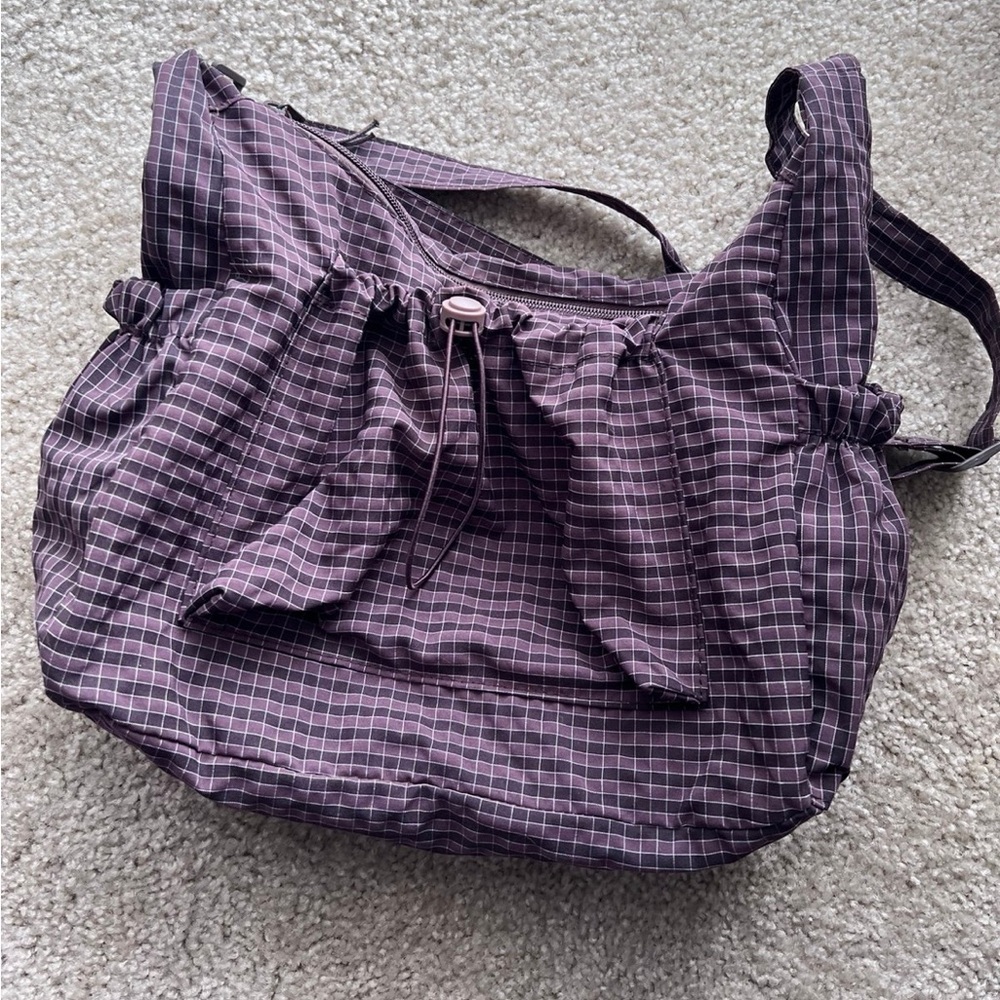 POMME Crossbody Bag